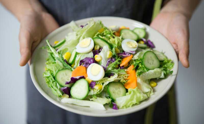 How Diet Influences Oral Health