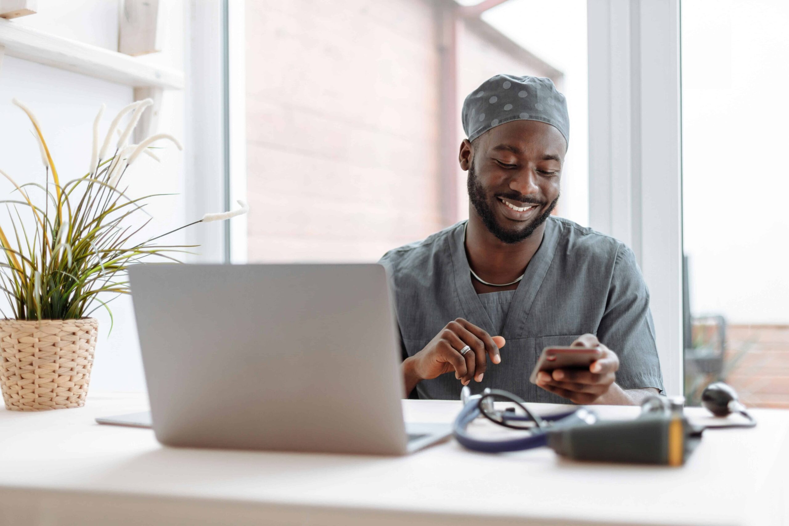 Men’s Oral Health: How to Keep Your Smile Strong During Movember