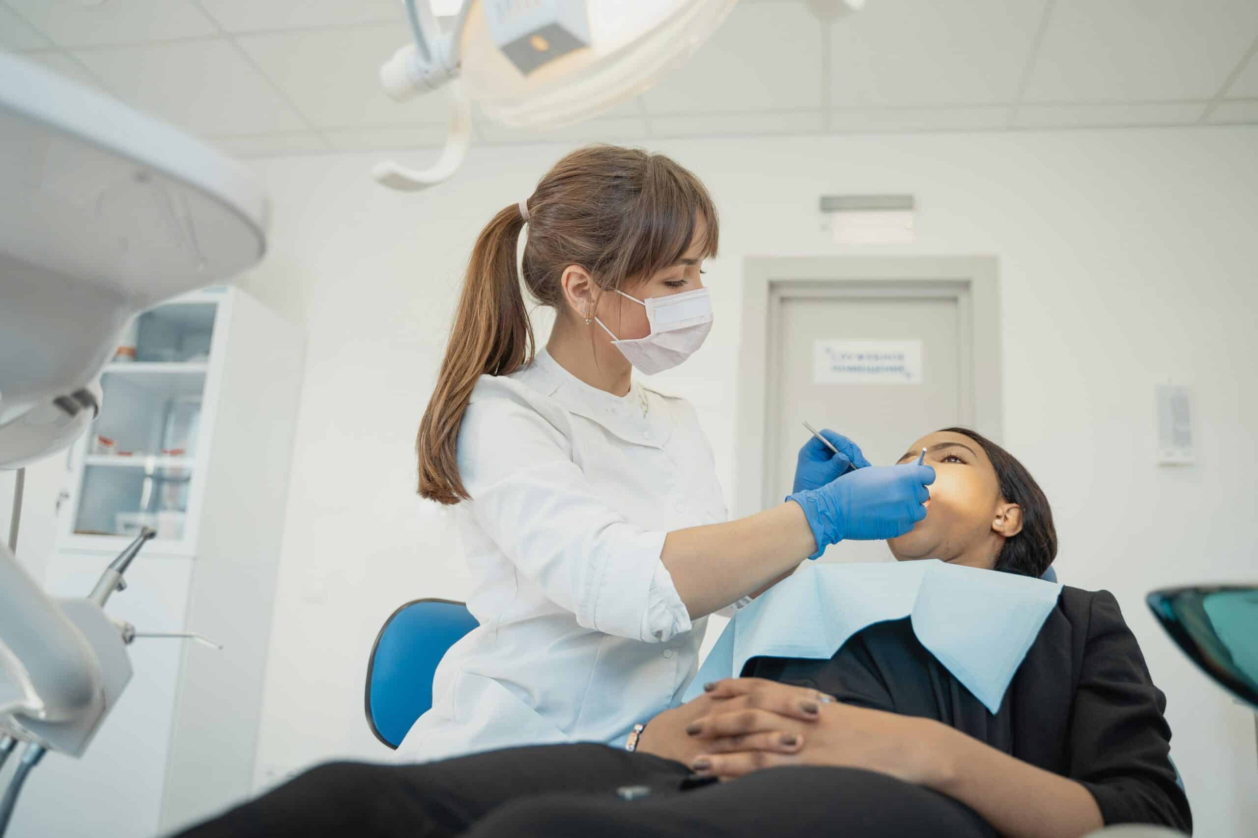 7 Signs You Need a Dental Crown